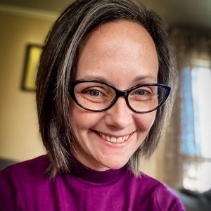 Meet your Posher, Marisa